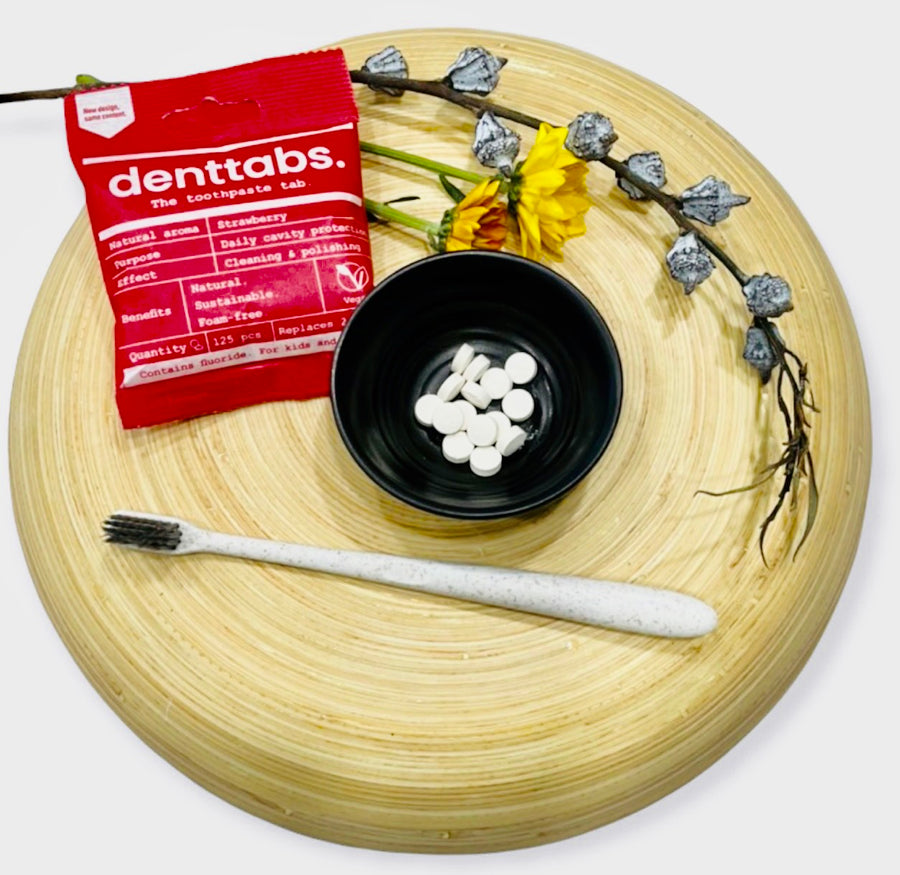 Viên đánh răng tự nhiên DENTTABS với fluoride 125pc - Dâu